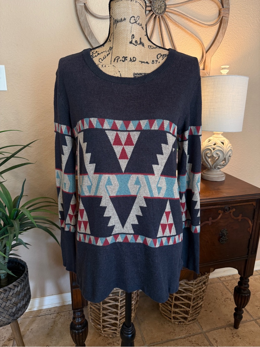 Peruvian Connection Gray Aztec Knit Pullover Sweater with Red & Cream Accents